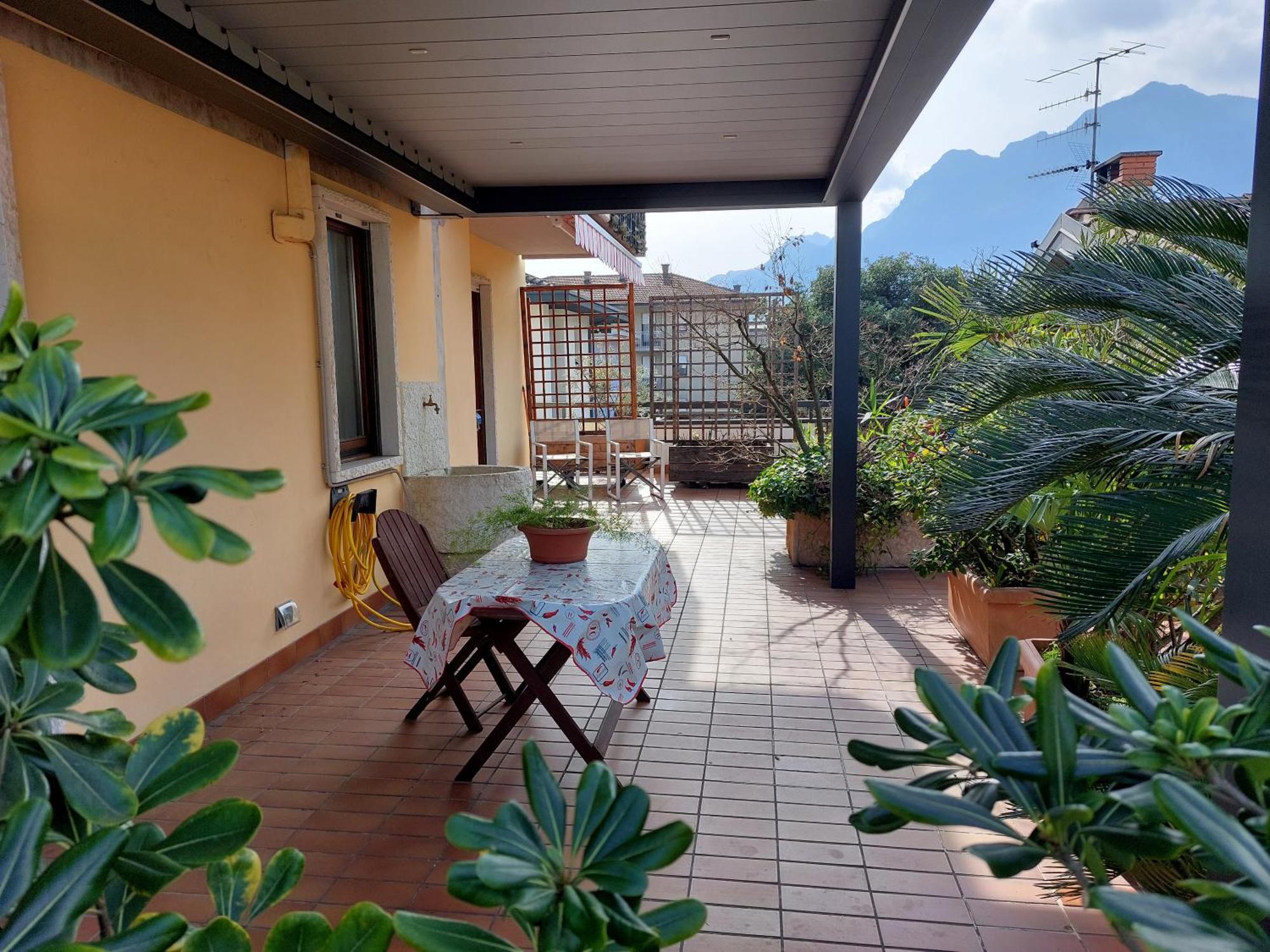 Appartamento La Terrazza Arco Exteriör bild