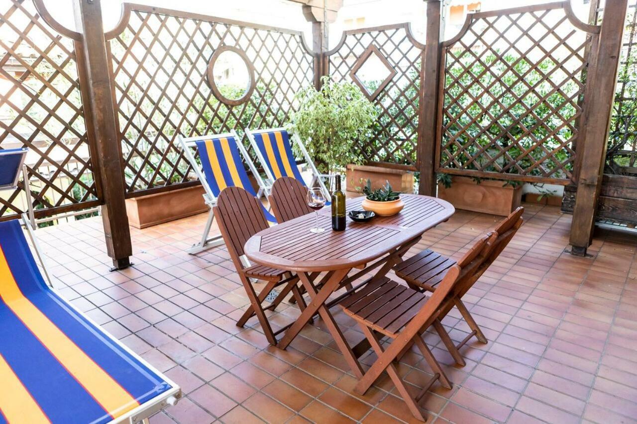 Appartamento La Terrazza Arco Exteriör bild